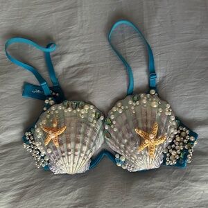 Mermaid costume sea shell bra